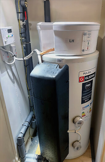 https://koondoolahotwater.com.au/uploads/2025/06/electric-hot-water-system-70649.jpg