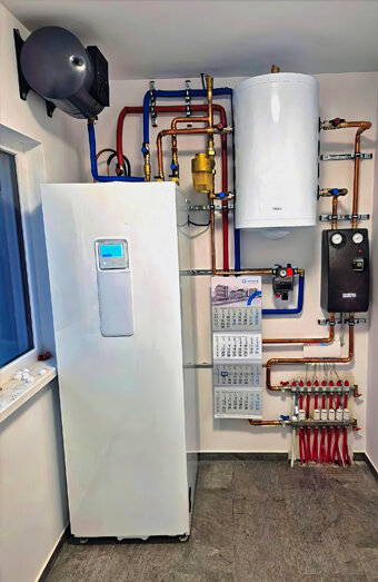 https://koondoolahotwater.com.au/uploads/2025/06/hot-water-13140.jpg