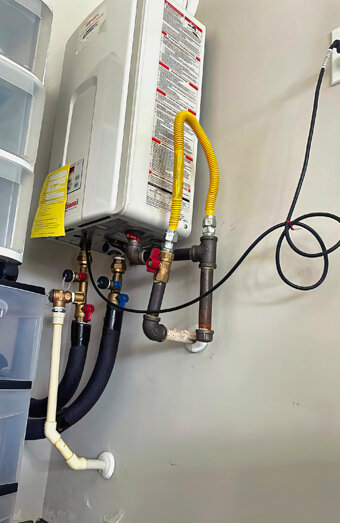 https://koondoolahotwater.com.au/uploads/2025/06/instant-hot-water-systems-65049.jpg